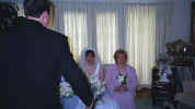 gettingready212_12.jpg (29860 bytes)