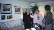 gettingready216_16.jpg (39760 bytes)
